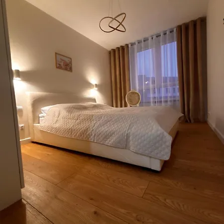 The Gold Resident Airport Warszawa-modlin شقة Nowy Dwór Mazowiecki